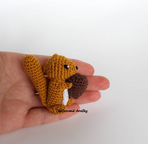 mini Veve s orieškom