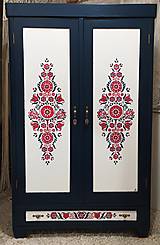 Nábytok - Maľovaný šatník Trnavan - 14001573_