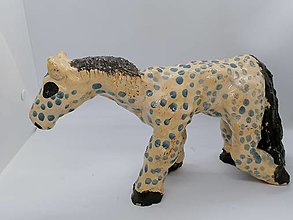 Dobrý obchod - KONE keramické veľké (Kôň biely s modrými bodkami; 18 x 25 cm) - 14003223_