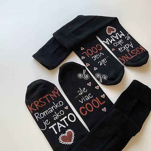 Maľované ponožky pre KRSTNÚ/KRSTNÉHO, ktorí sú výnimoční a COOL (čierne s menami)