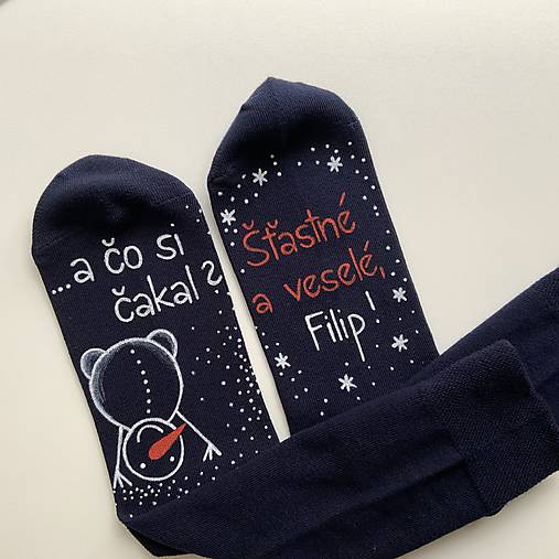 Maľované vianočné ponožky s nápisom: "A čo si čakal?..." alebo na želanie (tmavomodré s menom)