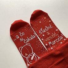 Ponožky, pančuchy, obuv - Maľované vianočné ponožky s nápisom: "A čo si čakal?..." alebo na želanie (Červené s menom obdarovaného) - 14018514_