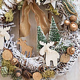 Dekorácie - Vianočný veniec na dvere prírodný ... zima v lese ... - 14041265_