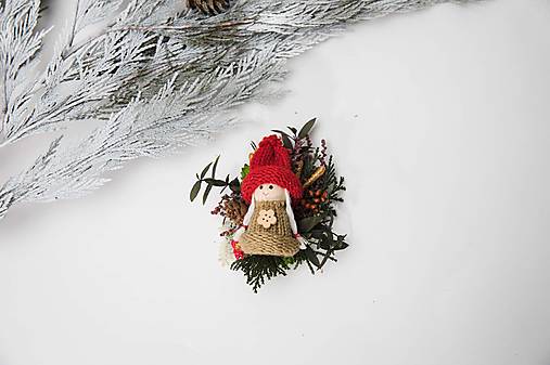 Veselé vianočné brošničky "úsmev ako dar"  (Hnedý svetrík)