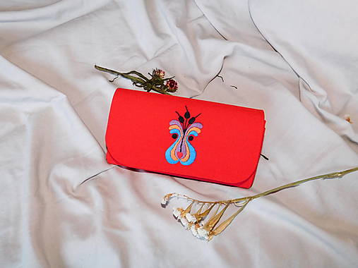 Peňaženky - Ručne vyšívaná veľká peňaženka - 14038628_