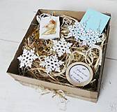Dekorácie - Zimný darčekový box s náušnicami a dekoráciami - 14044605_