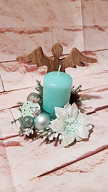 Dekorácie - Vianočný drevený  svietnik - anjel 11,5 cm - 14045193_