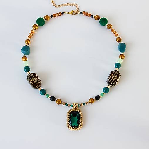 Korálkové náhrdelníky so Swarovski krištáľmi Kleopatra
