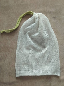 Úžitkový textil - Zero Waste záclonové vrecúško (Listy - zelené) - 14058397_