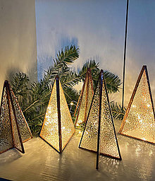 Dekorácie - Vianočné stromčeky- vyrobené vitrážnou technikou Tiffany - 14064088_