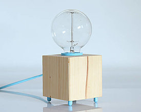 Svietidlá - TESS - Drevená stolová lampa (Svetlo modrá) - 14067233_