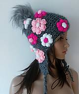 Pletená čiapka - samé kvetinky ;)