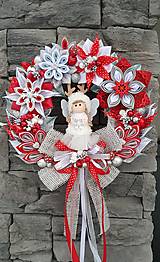 Dekorácie - Vianočný veniec na dvere červeno bielo strieborný - 14070682_
