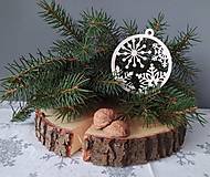 Dekorácie - Drevené vianočné ozdoby - vločky - 14070653_