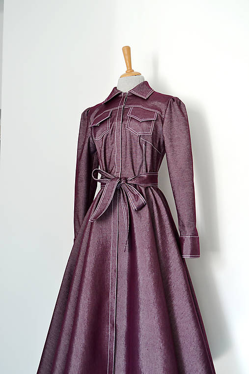 Štepované denimové šaty/kabátik s golierom a kruhovou sukňou