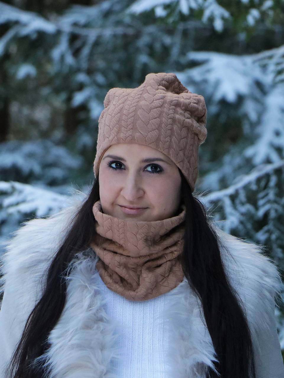 Vrkoče hnedé čiapka, nákrčník alebo set