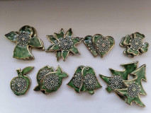 Dekorácie - keramika ozdoby...zeleny dekor zlato - 14077926_