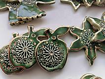 Dekorácie - keramika ozdoby...zeleny dekor zlato - 14077928_