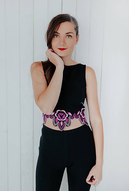 crop top Solčanská