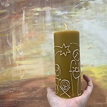 Sviečky - Maľovaná VIANOČNÁ svieca so Svätou rodinou (z včelieho vosku) (5) - 14093359_