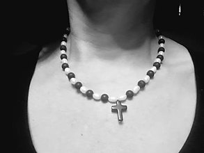 Náhrdelníky - náhrdelník z prírodných riečnych perál a lávy - 14098602_