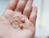 Náušnice - Zlaté kruhy s perlami (Gold-filled) (Menšie ružové riečne perly) - 14104964_