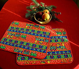 Úžitkový textil - Filki vianočné prešívané prestieranie (Červená detská) - 14105531_