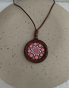 Náhrdelníky - Ružový náhrdelník - Na dreve maľované - 14112809_