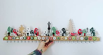 Dekorácie - Drevený adventný kalendar - 14115169_
