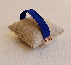 Úžitkový textil - FILKI Myššo šupková podložka pod zápästie, obvod zápästia 14 - 17 cm (poloľan s modrou gumičkou) - 14115106_
