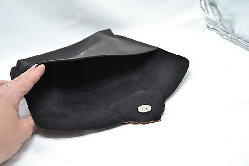 Kožená kabelka Margarétka čierna