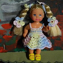 Hračky - háčkované a šité šatičky  pre 11 cm bábiku Evičku (dúhové šaty) - 14123616_