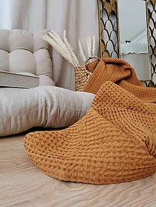 Úžitkový textil - Ľanový waflový prehoz na posteľ (200 x 220 cm - karamel) - 14130996_
