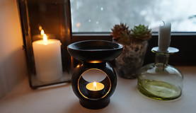 Svietidlá a sviečky - Čierna keramická aromalampa - 14132187_