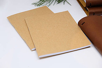 Papiernictvo - Kožený zápisník s turistickým motívom (2 kusy A6 zošitovej náplne) - 14133011_