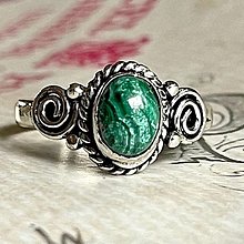 Prstene - ZĽAVA 35 % Silver Plated Malachite Ring / Elegantný prsteň s malachitom - 14135904_