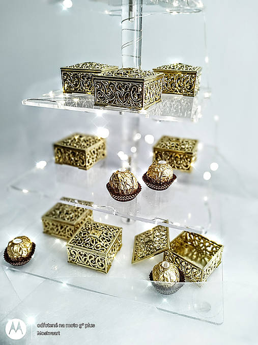 Krabičky pre svadobných hostí -  zlaté ornamenty