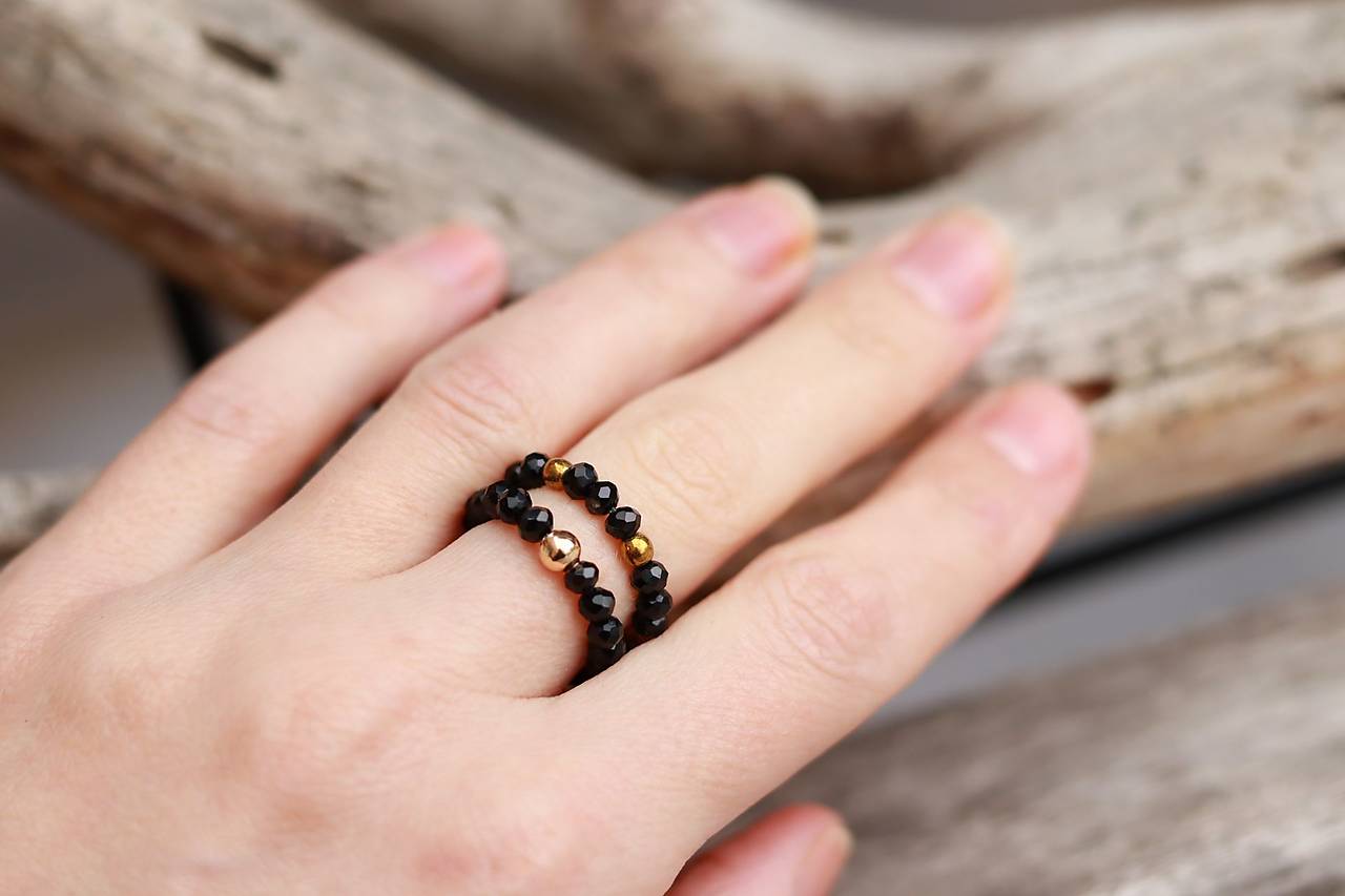 Prstienky z minerálu brúsený spinel