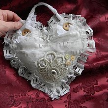 Dekorácie - Shabby chic srdce-závesná dekorácia - 14148874_