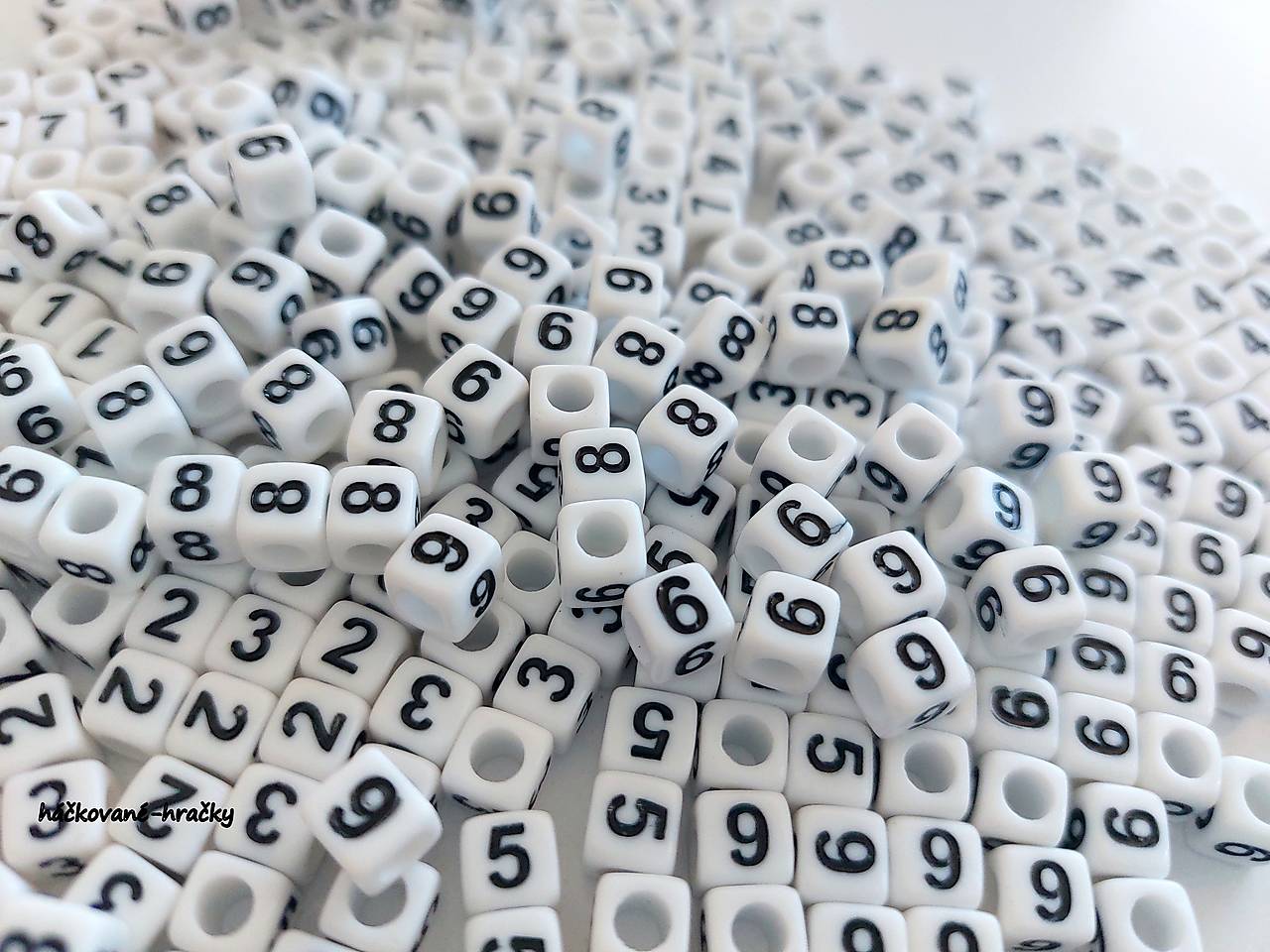 Číslovky (kocka)