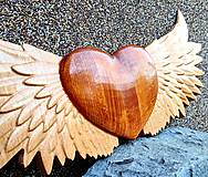 Dekorácie - Drevorezba Anjelské srdce. ❤ - 14152834_