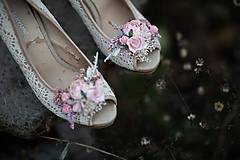 Ponožky, pančuchy, obuv - Kvetinové klipy na topánky "príbehy v nás" - 14154366_