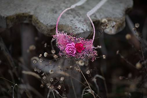 Kvetinový náhrdelník "láska, čo vonia malinčím" - menší