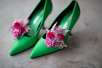 Ponožky, pančuchy, obuv - Kvetinové klipy na topánky "láska, čo vonia malinčím" - 14152677_