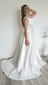 Šaty - Zľava -Jednoduché svadobné šaty - 14168775_