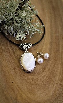 Náhrdelníky - perleť prívesok a náušnice - 14174169_