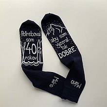 Ponožky, pančuchy, obuv - Maľované tmavomodré ponožky k narodeninám (Pre lyžiara tmavomodré) - 14177465_