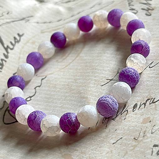 Purple and White Cracked Agate Elastic Bracelet / Náramok achát praskaný