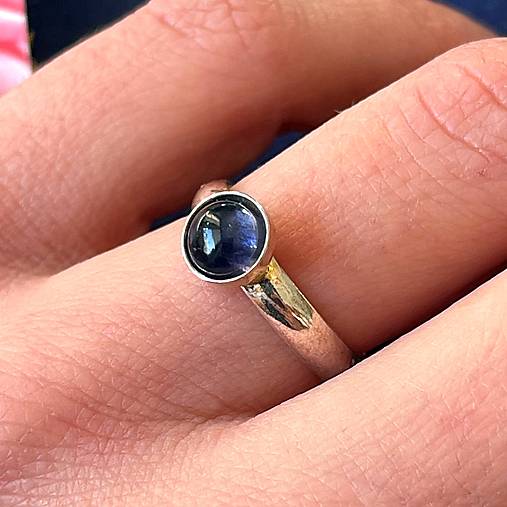 Simple Iolite Kordierite AG925 Ring / Jemný strieborný prsteň s iolitom - kordieritom