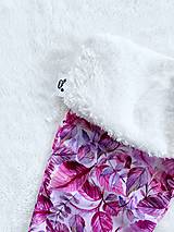 Detské oblečenie - Zimné softshellové nohavice ružové listy zateplené s barančekom - 14187051_